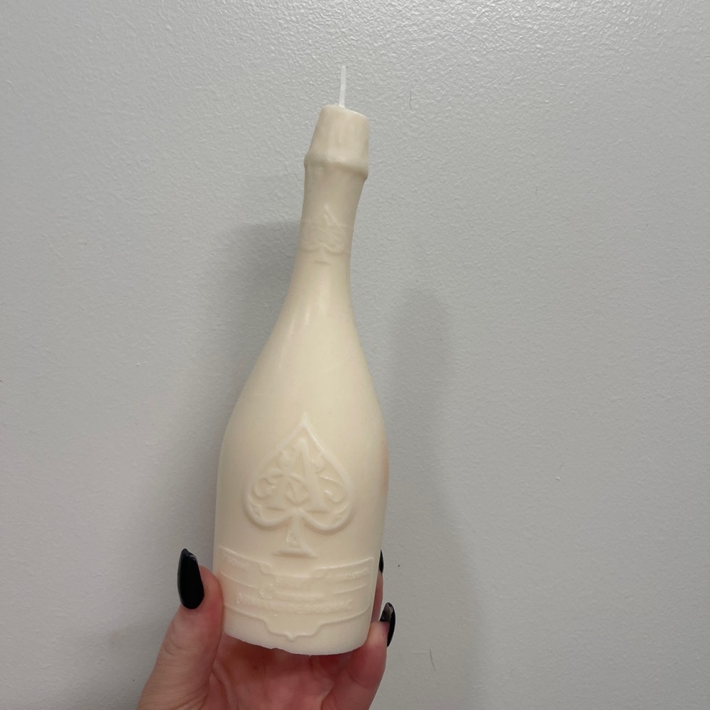 Candeluxe Luxury Candles - Champagne Bottled